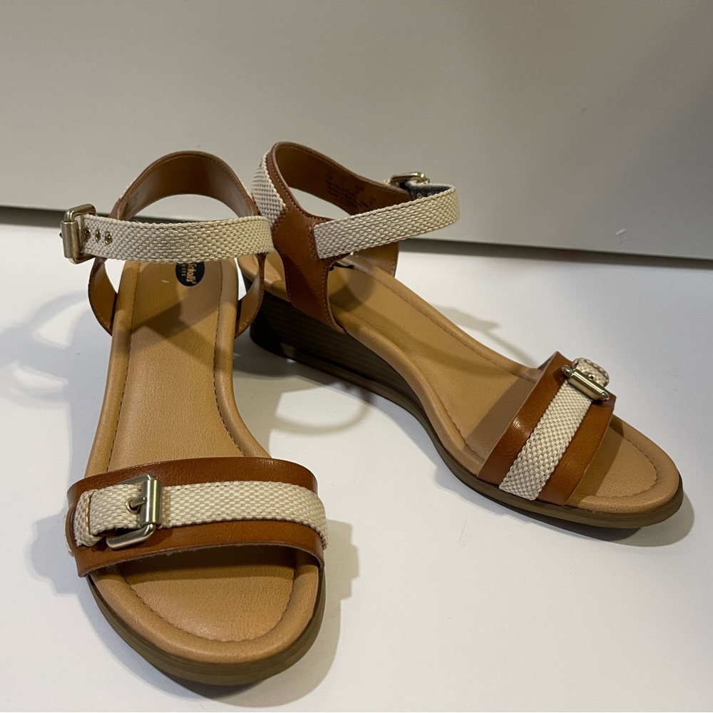 Dr. Scholl’s Glendale Wedge Sandal